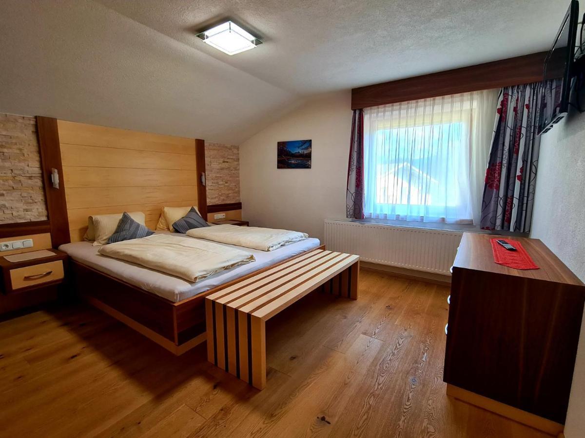 Ferienwohnung Luttinger-Hohenegg Ehrwald Exterior foto